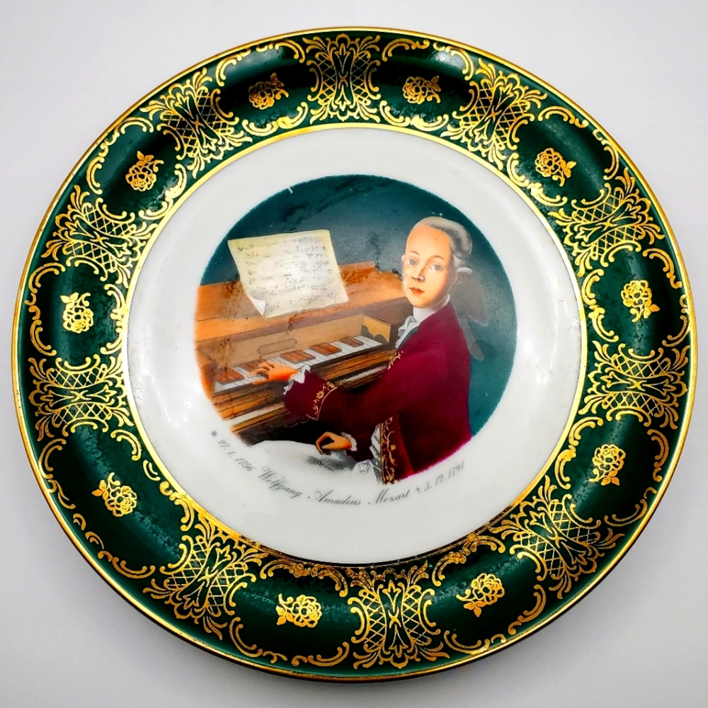 VTG Germany Renaissance Design Plate featuring Wolfgang Amadeus Mozart Transfer